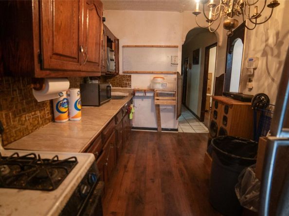 3301 Cruger Avenue, Bronx NY 10467