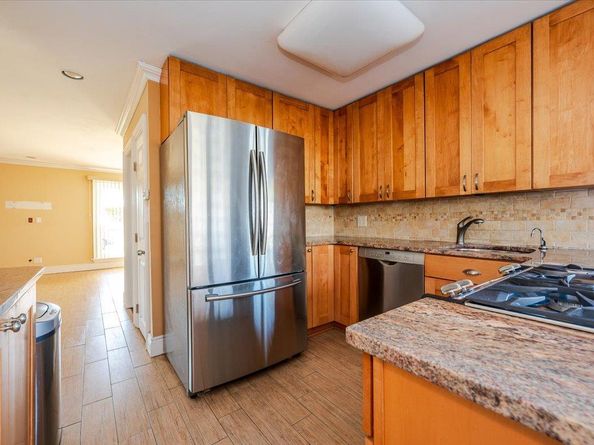 100 Baker Court 64, Island Park NY 11558