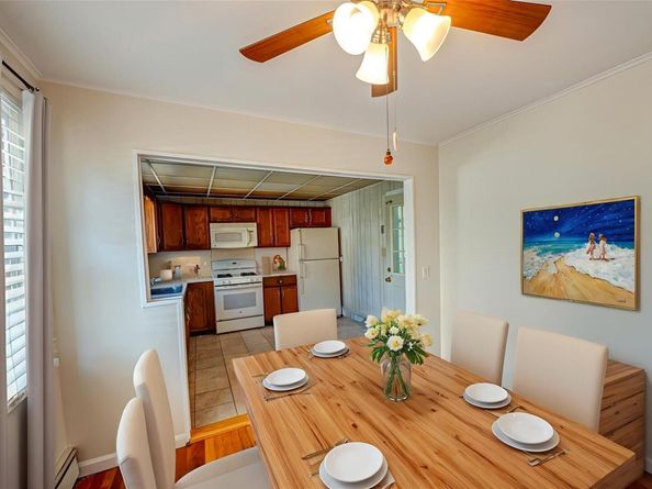 926 9th Street, West Babylon NY 11704