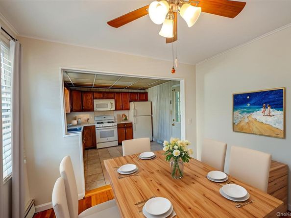 926 9th Street, West Babylon NY 11704