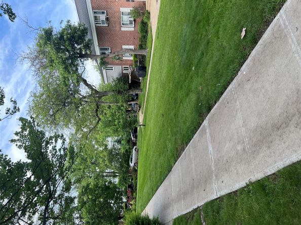 225-12 Manor Road 87, Bellerose Manor NY 11427