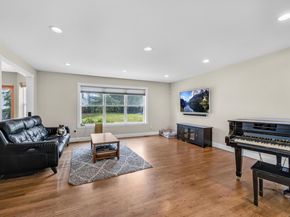 8 Tecumseh Court, Commack NY 11725