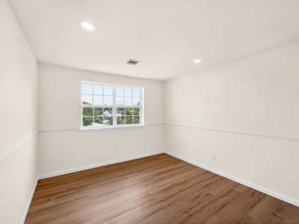8 Tecumseh Court, Commack NY 11725