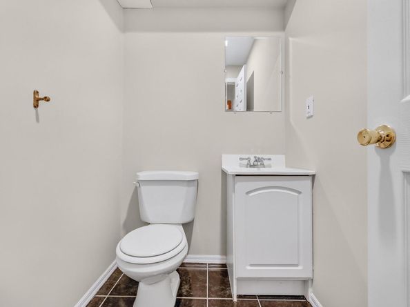 8 Tecumseh Court, Commack NY 11725