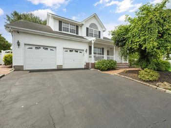 8 Tecumseh Court