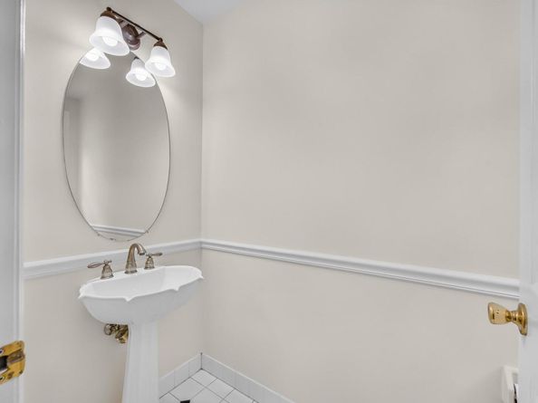8 Tecumseh Court, Commack NY 11725