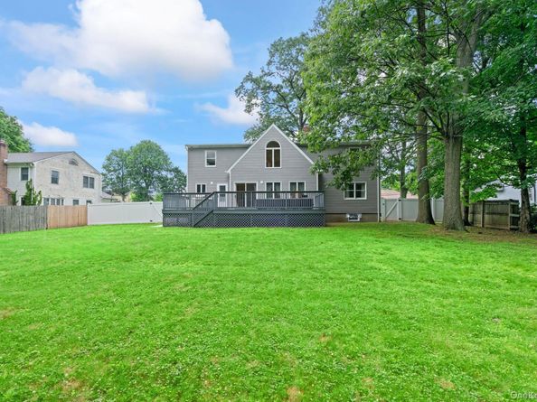 42 Titus Road, Glen Cove NY 11542