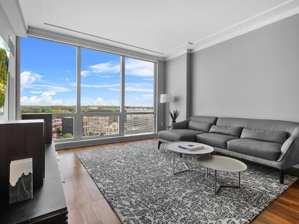 5 Renaissance Square 23B, White Plains NY 10601
