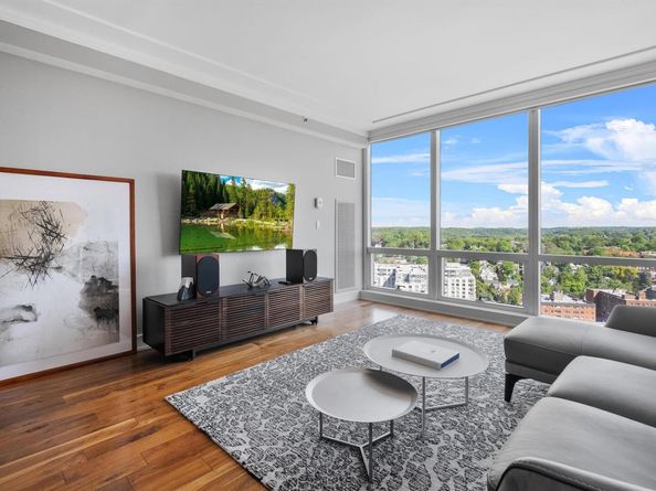 5 Renaissance Square 23B, White Plains NY 10601