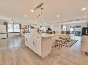 86 S Cabot Lane, Westbury NY 11590