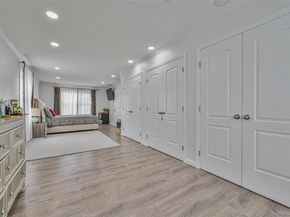 86 S Cabot Lane, Westbury NY 11590