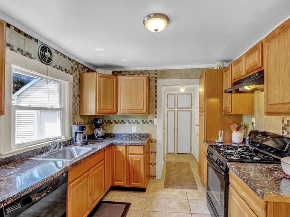 178 Magnolia Drive, Mastic Beach NY 11951