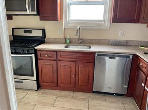 131-30 Laurelton Parkway upper, Rosedale NY 11422