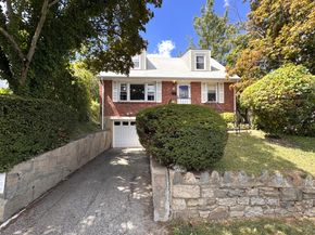 45 AKA 47 Portland Place, Yonkers NY 10703