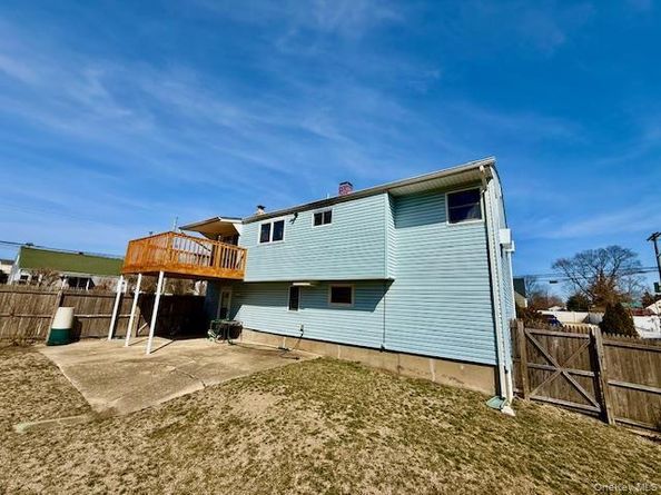 40 Church Street, Central Islip NY 11722