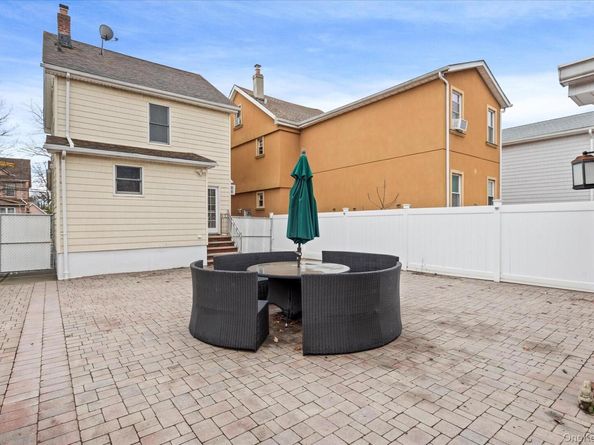 89-21 Aubrey Avenue, Glendale NY 11385