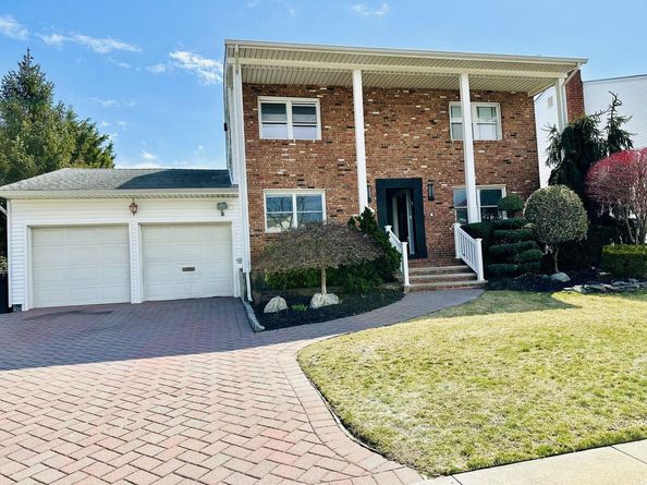 729 Wilson Street, North Woodmere NY 11581