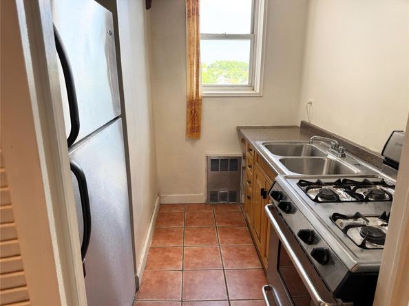 90-02 63 Drive 5C, Rego Park NY 11374