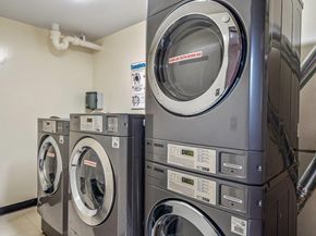 152-18 Union Turnpike 4G, Flushing NY 11367