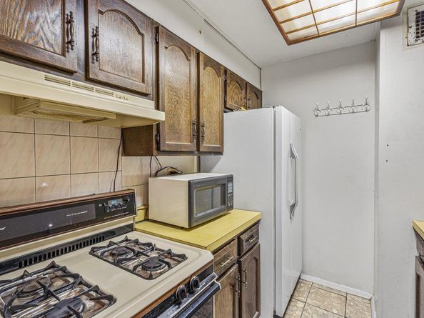 152-18 Union Turnpike 4G, Flushing NY 11367