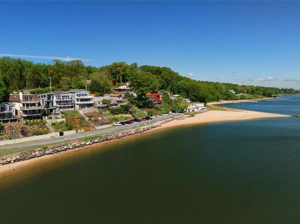 75-34 W Shore Road 34, Port Washington NY 11050