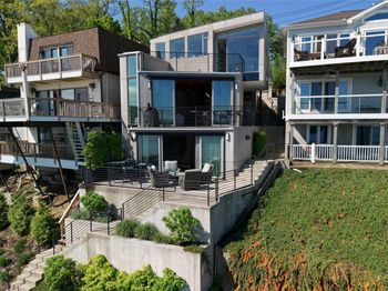 75-34 W Shore Road