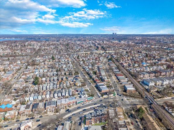 37-12 Francis Lewis Boulevard, Bayside NY 11361