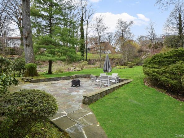 50 Overhill Road, New Rochelle NY 10804