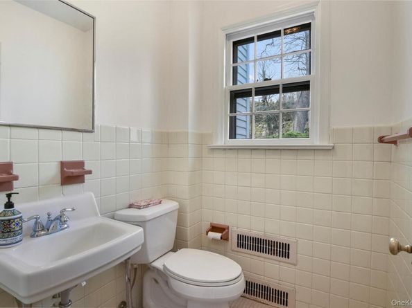 50 Overhill Road, New Rochelle NY 10804