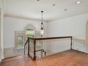 50 Overhill Road, New Rochelle NY 10804