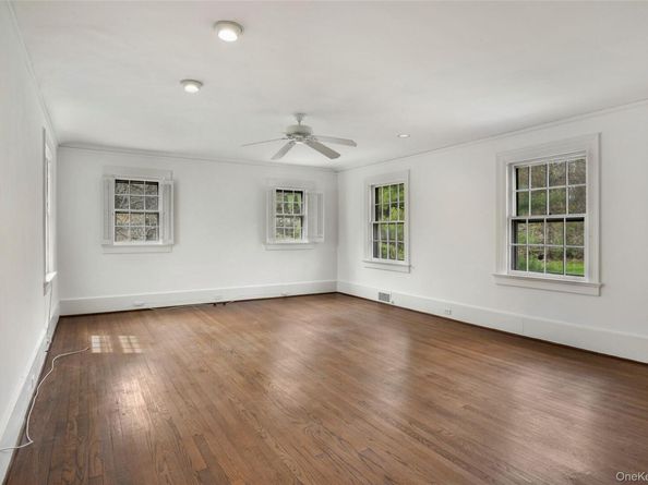 50 Overhill Road, New Rochelle NY 10804