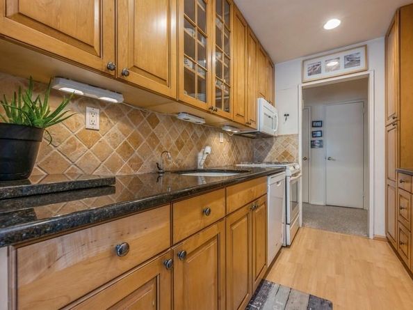 600 Shore Road 3G, Long Beach NY 11561
