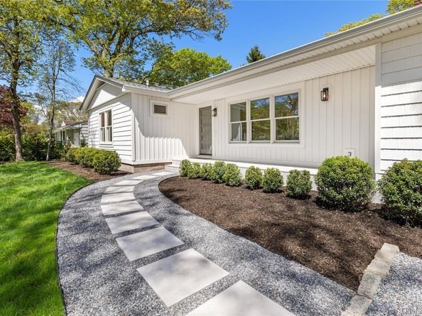 4 Pine Tree Court, East Quogue NY 11942