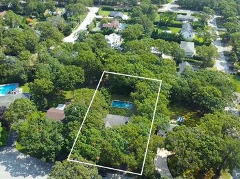 4 Pine Tree Court