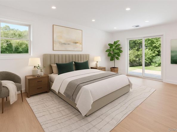 4 Pine Tree Court, East Quogue NY 11942