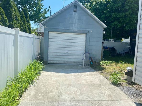 204 Beech Street, Valley Stream NY 11580