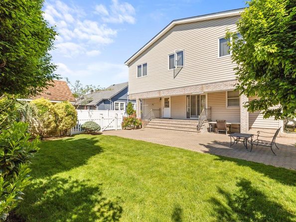 2730 Court Street, Bellmore NY 11710