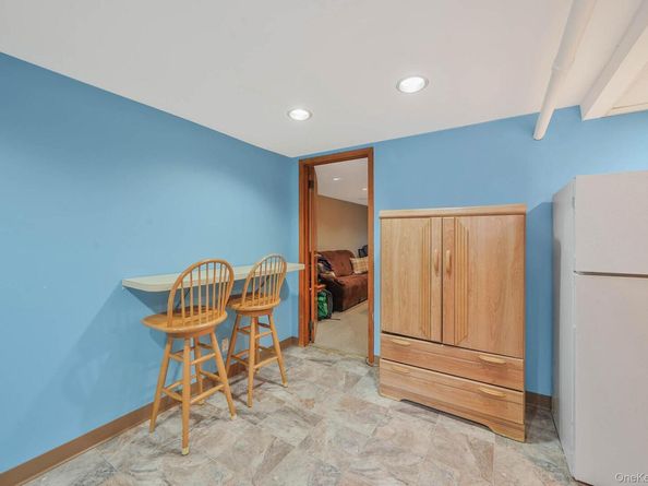 60-51 71st Street, Maspeth NY 11378