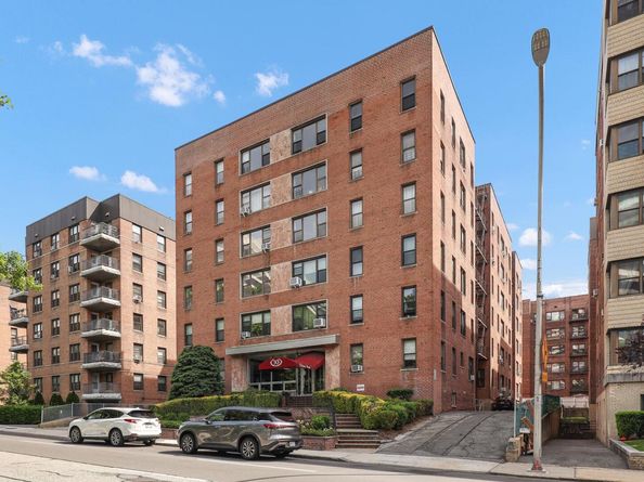 10 North Broadway 3H, White Plains NY 10601
