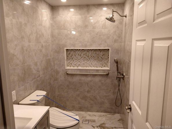 708 Anderson Avenue, Franklin Square NY 11010