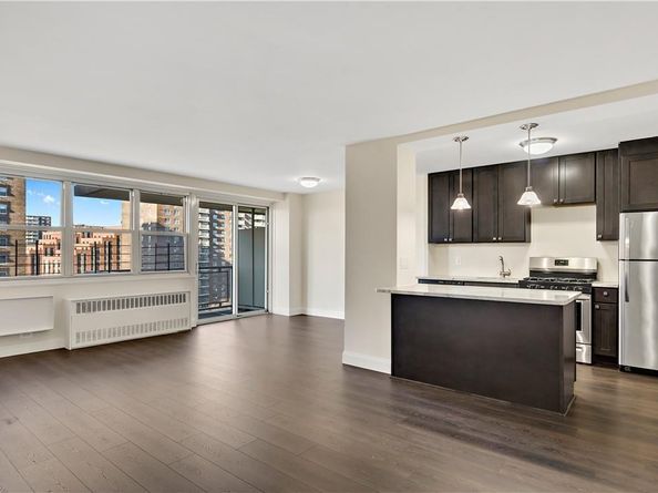 880 Boynton Avenue 8F, Bronx NY 10473