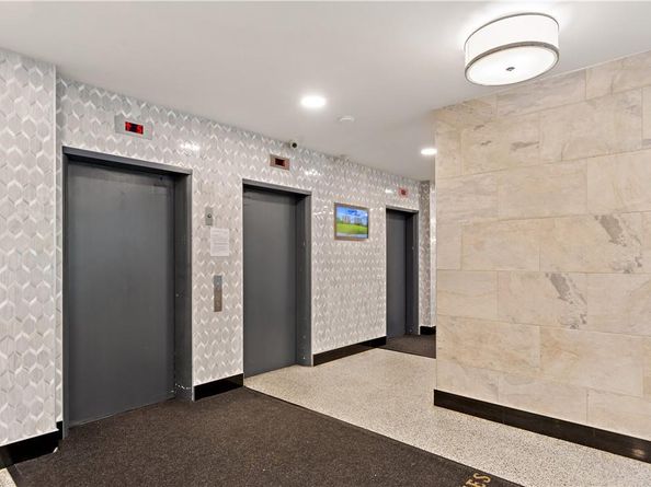 880 Boynton Avenue 8F, Bronx NY 10473