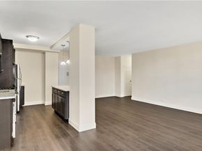 880 Boynton Avenue 8F, Bronx NY 10473