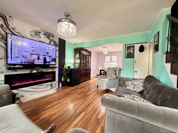 225-09 88th Avenue 415, Queens Village NY 11427