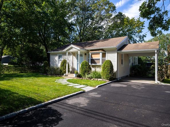51 Wakeman Road, Hampton Bays NY 11946