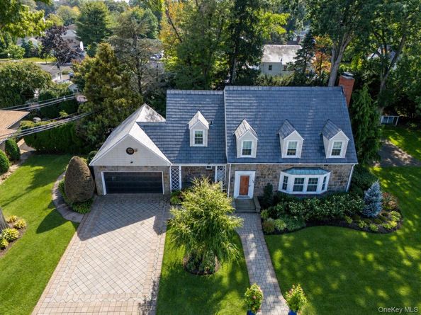 186 Voorhis Avenue, Rockville Centre NY 11570