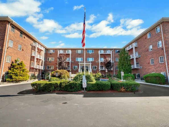 838 Pelhamdale Road 1C, New Rochelle NY 10801