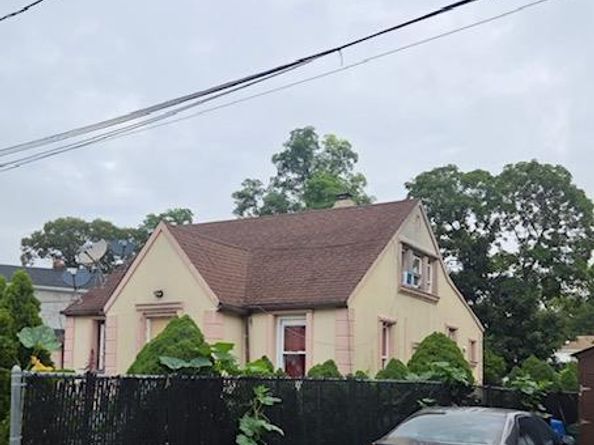 4 Andrews Avenue, Roosevelt NY 11575