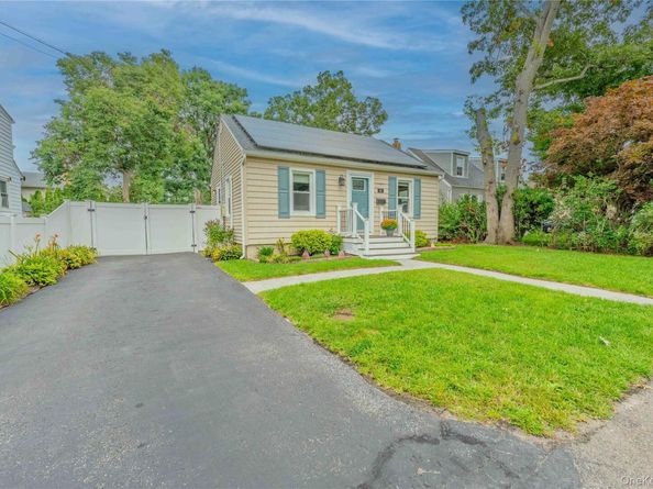 41 W 6th Street, Patchogue NY 11772