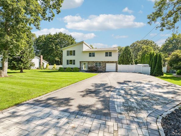 129 Jefferson Avenue, Saint James NY 11780